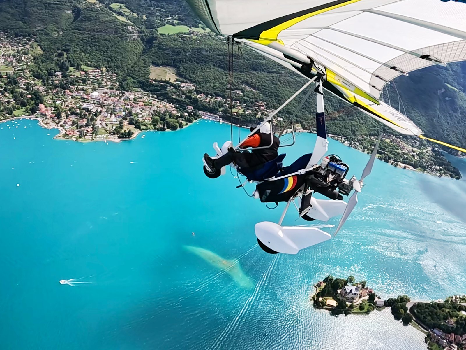 Vol photo au-dessus du lac d'Annecy